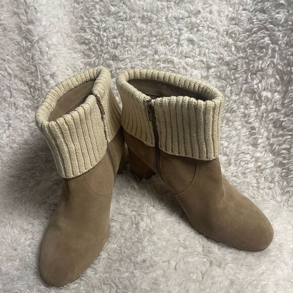 TORRID  leather Khaki Suede Cable Knit Top  ankle boots Block Heels SZ 12.5W - Picture 5 of 12